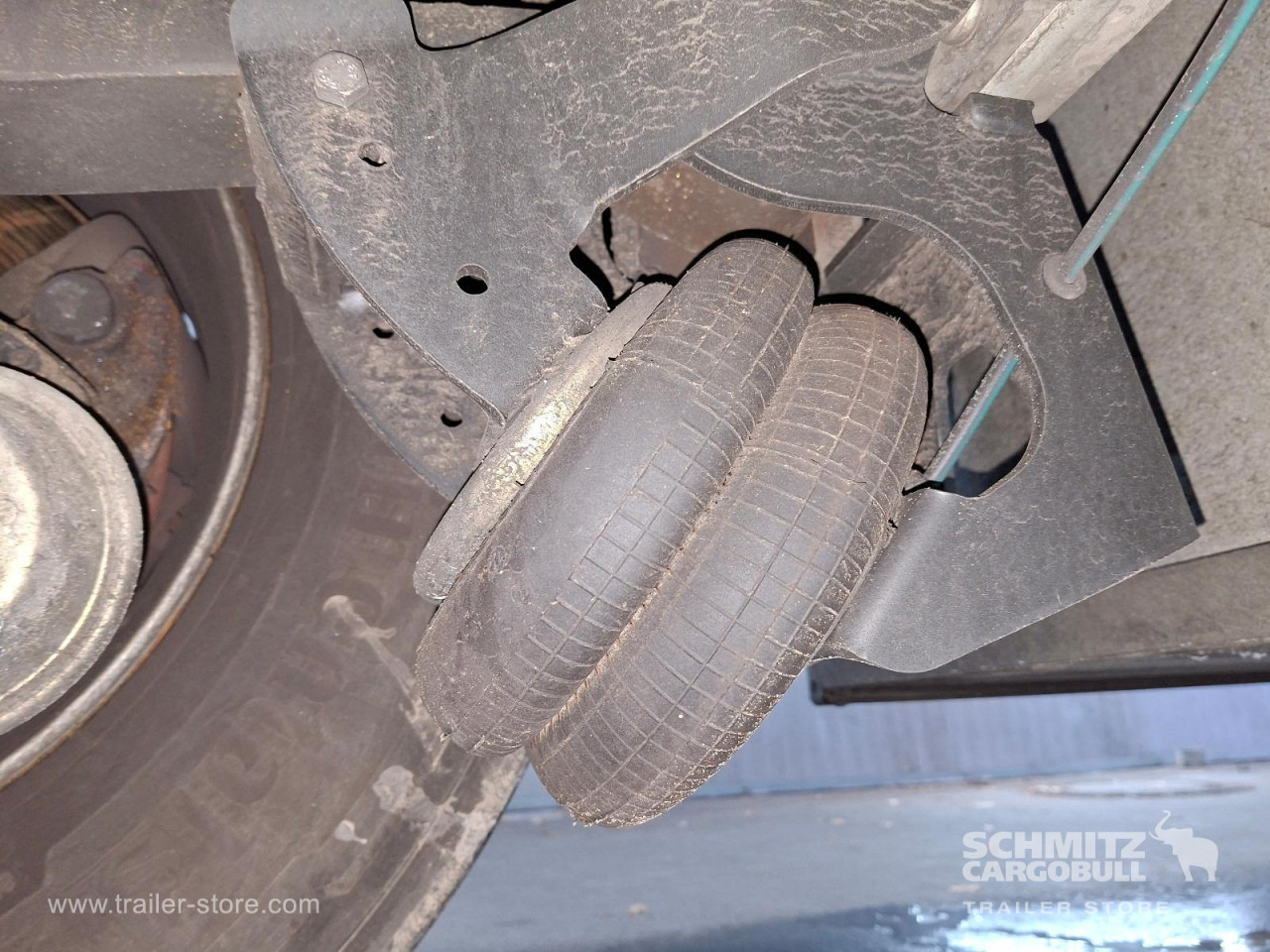 SCHMITZ Auflieger Curtainsider Standard - Semirremolque lona: foto 3 SCHMITZ Auflieger Curtainsider Standard - Semirremolque lona: foto 3