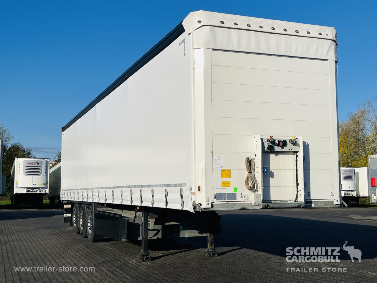 SCHMITZ Auflieger Curtainsider Standard - Semirremolque lona: foto 1 SCHMITZ Auflieger Curtainsider Standard - Semirremolque lona: foto 1