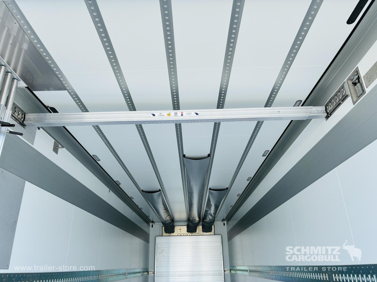 SCHMITZ Auflieger Tiefkühler Standard Taillift - Semirremolque isotérmico: foto 4 SCHMITZ Auflieger Tiefkühler Standard Taillift - Semirremolque isotérmico: foto 4