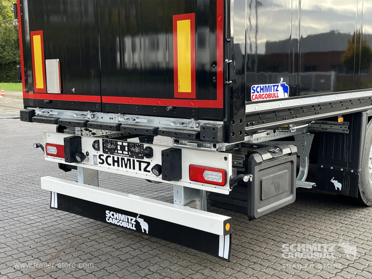 SCHMITZ Auflieger Trockenfrachtkoffer Standard - Semirremolque caja cerrada: foto 2 SCHMITZ Auflieger Trockenfrachtkoffer Standard - Semirremolque caja cerrada: foto 2