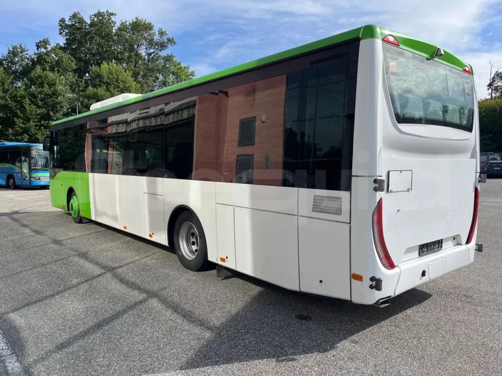 N.1 IVECO CROSSWAY LE – Anno 2014 - Autobús suburbano: foto 2 N.1 IVECO CROSSWAY LE – Anno 2014 - Autobús suburbano: foto 2