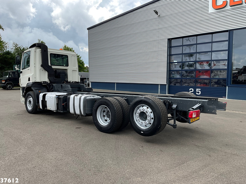 DAF FAN CF 330 Euro 6 Chassis cabine met kraanponton! Just 102.023 km! - Camión chasis: foto 5 DAF FAN CF 330 Euro 6 Chassis cabine met kraanponton! Just 102.023 km! - Camión chasis: foto 5