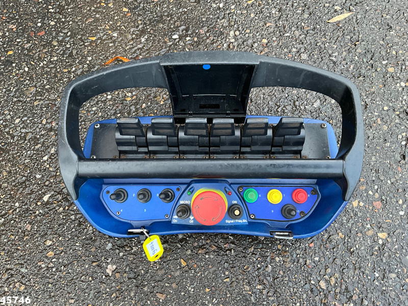 Leasing de DAF FAN CF 370 Euro 6 HMF 22 Tonmeter laadkraan Just 149.152 km! DAF FAN CF 370 Euro 6 HMF 22 Tonmeter laadkraan Just 149.152 km!: foto 10