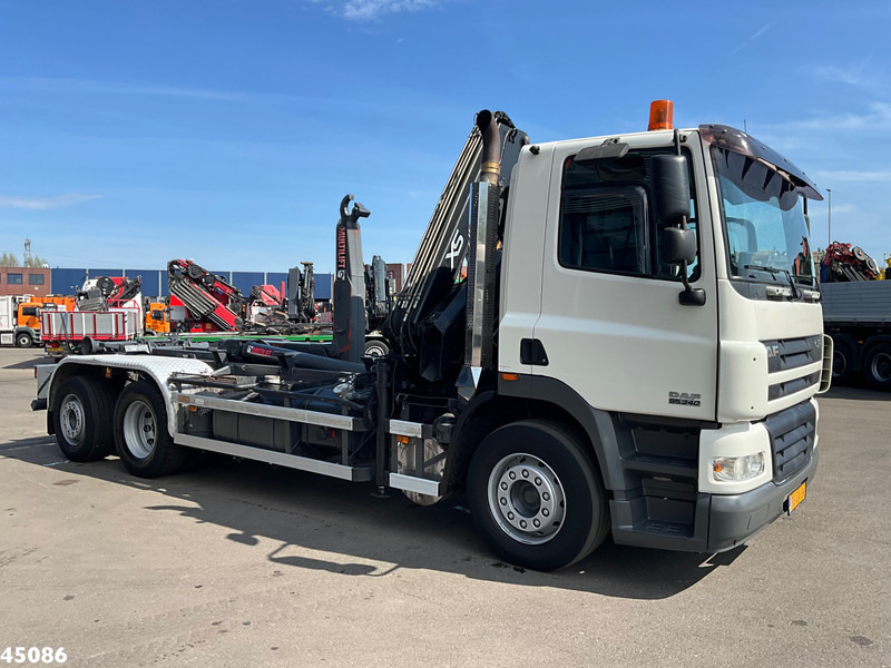 DAF FAS 85 CF 340 Manual Hiab 12 Tonmeter laadkraan - Camión multibasculante, Camión grúa: foto 3 DAF FAS 85 CF 340 Manual Hiab 12 Tonmeter laadkraan - Camión multibasculante, Camión grúa: foto 3