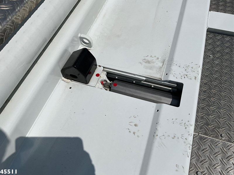 Camión portacontenedor de cadenas Iveco X-WAY AD280X42Y Retarder Meiller 16 ton portaalarmsysteem NEW and UNUSED!: foto 9 Camión portacontenedor de cadenas Iveco X-WAY AD280X42Y Retarder Meiller 16 ton portaalarmsysteem NEW and UNUSED!: foto 9