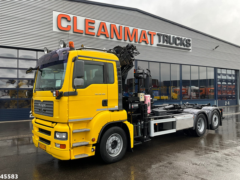 MAN TGA 26.360 Hiab 16 Tonmeter laadkraan - Camión multibasculante, Camión grúa: foto 2 MAN TGA 26.360 Hiab 16 Tonmeter laadkraan - Camión multibasculante, Camión grúa: foto 2