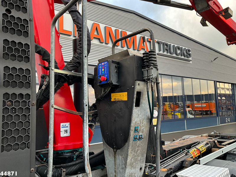 Camión multibasculante MAN TGS 35.440 8x4 HMF 16 Tonmeter Z-kraan: foto 8 Camión multibasculante MAN TGS 35.440 8x4 HMF 16 Tonmeter Z-kraan: foto 8