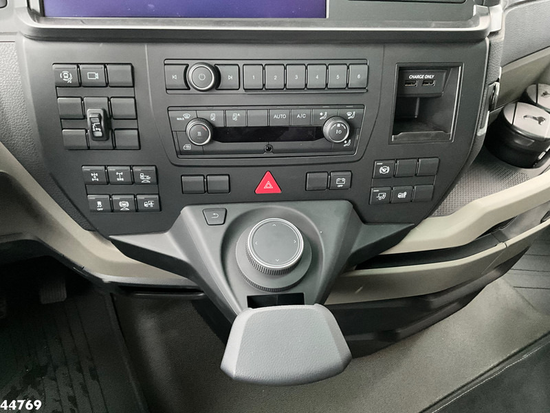 Leasing de MAN TGX 26.580 6x4 Euro 6 Retarder Hiab 30 Tonmeter laadkraan + Fly-jib New and Unused! MAN TGX 26.580 6x4 Euro 6 Retarder Hiab 30 Tonmeter laadkraan + Fly-jib New and Unused!: foto 15