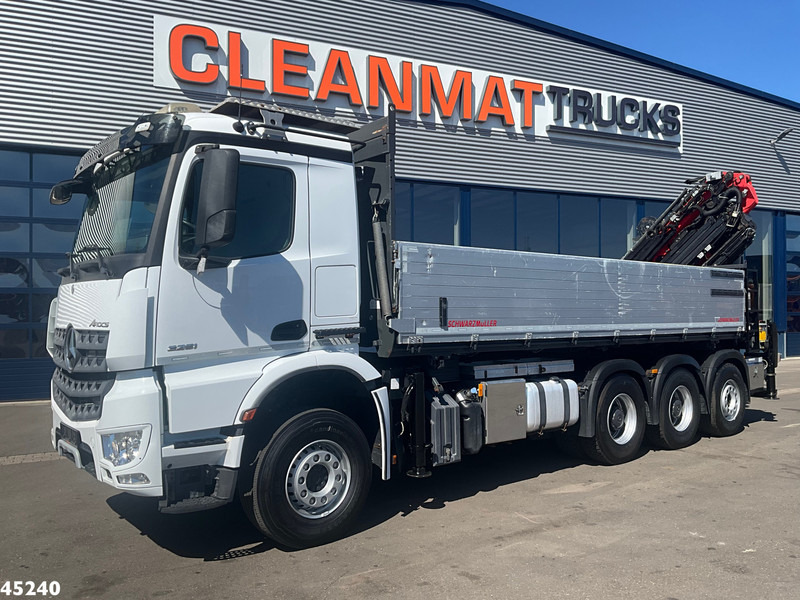 Mercedes-Benz Arocs 3251 8x4 Euro 6 Retarder Palfinger 34 Tonmeter laadkraan + Fly-Jib 2 zijdige kipper Just 146.766 km! - Camión volquete, Camión grúa: foto 4 Mercedes-Benz Arocs 3251 8x4 Euro 6 Retarder Palfinger 34 Tonmeter laadkraan + Fly-Jib 2 zijdige kipper Just 146.766 km! - Camión volquete, Camión grúa: foto 4
