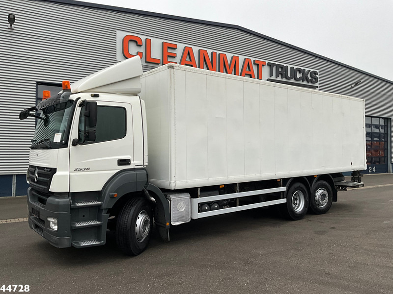 Mercedes-Benz Axor 2636 6x2 Dhollandia laadklep Just 265.901 km! - Camión caja cerrada: foto 2 Mercedes-Benz Axor 2636 6x2 Dhollandia laadklep Just 265.901 km! - Camión caja cerrada: foto 2