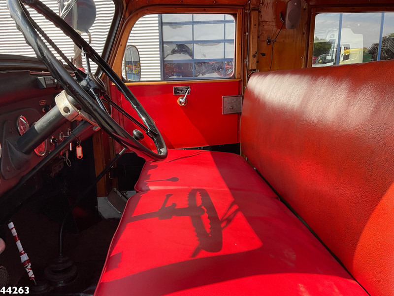 Camión de bomberos Mercedes-Benz LF 311 Oldtimer Feuerwehrfahrzeug Just 35.940 km!: foto 8 Camión de bomberos Mercedes-Benz LF 311 Oldtimer Feuerwehrfahrzeug Just 35.940 km!: foto 8