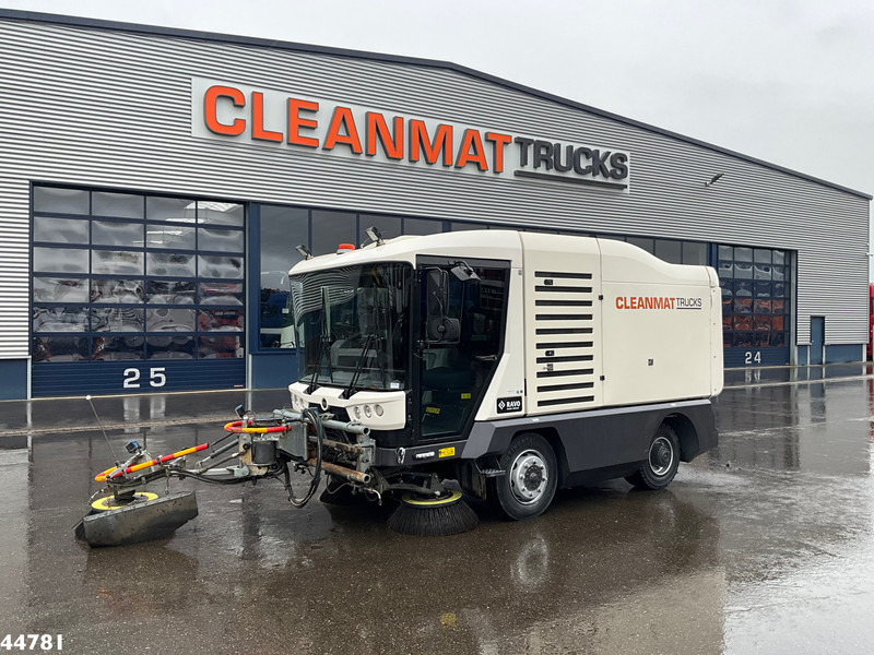 Ravo 540 CD Euro 6 with 3-rd brush - Barredora vial: foto 1 Ravo 540 CD Euro 6 with 3-rd brush - Barredora vial: foto 1