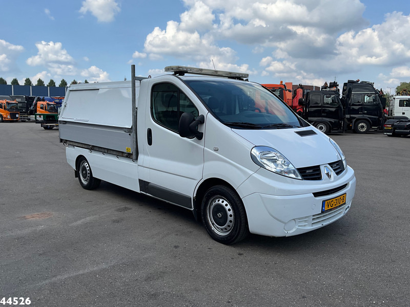 Renault Trafic 2.0 dCi Veeg-vuil kipper - Camión de basura: foto 5 Renault Trafic 2.0 dCi Veeg-vuil kipper - Camión de basura: foto 5