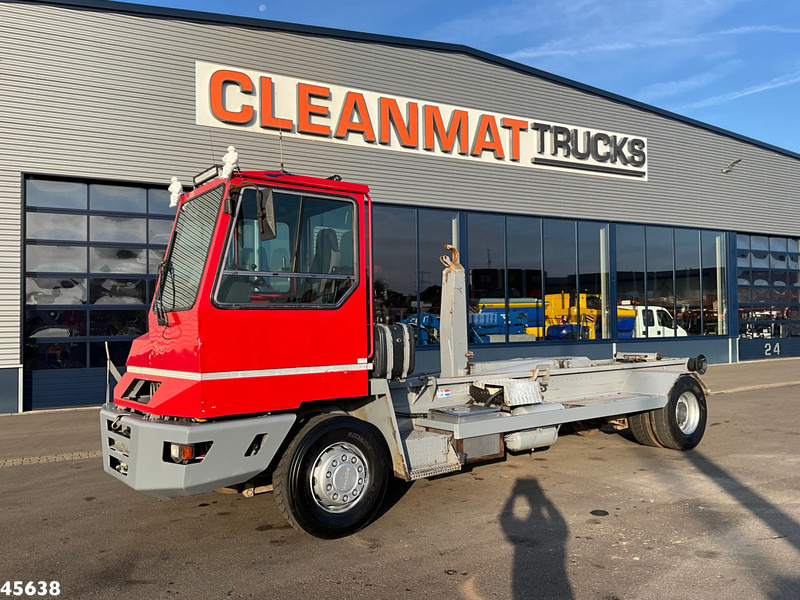 Terberg YT180 VDL 25 Ton haakarmsysteem - Camión multibasculante: foto 2 Terberg YT180 VDL 25 Ton haakarmsysteem - Camión multibasculante: foto 2