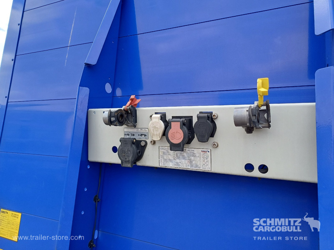 SCHMITZ Auflieger Curtainsider Mega - Semirremolque lona: foto 2 SCHMITZ Auflieger Curtainsider Mega - Semirremolque lona: foto 2