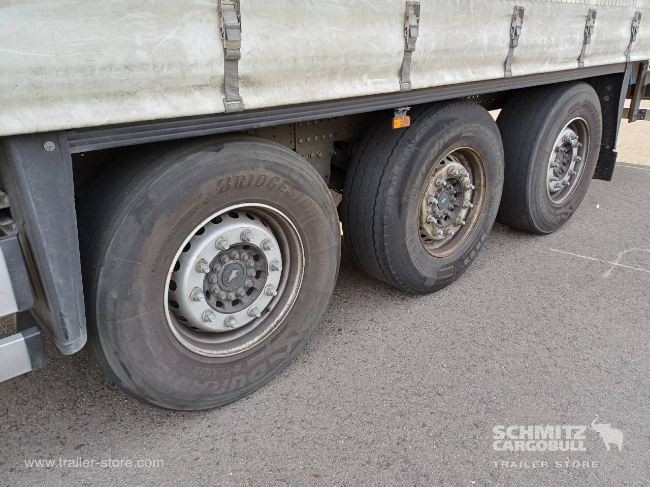 SCHMITZ Auflieger Curtainsider Standard - Semirremolque lona: foto 4 SCHMITZ Auflieger Curtainsider Standard - Semirremolque lona: foto 4