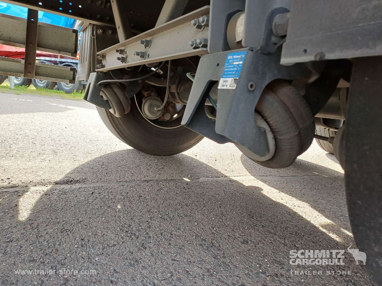 SCHMITZ Auflieger Curtainsider Standard - Semirremolque lona: foto 5 SCHMITZ Auflieger Curtainsider Standard - Semirremolque lona: foto 5