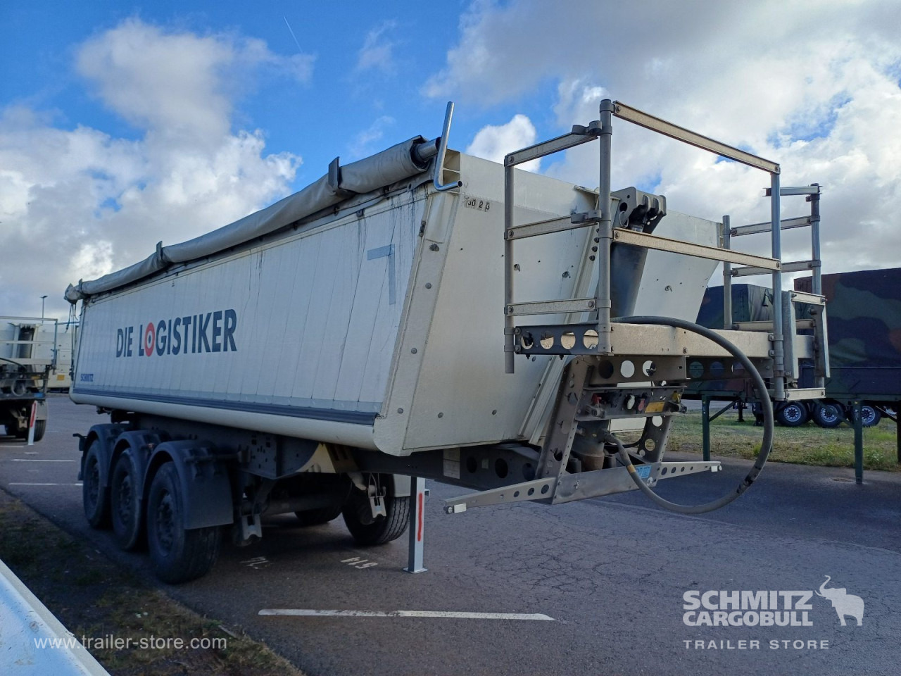 SCHMITZ Auflieger Kipper Alukastenmulde 24m³ - Semirremolque volquete: foto 1 SCHMITZ Auflieger Kipper Alukastenmulde 24m³ - Semirremolque volquete: foto 1