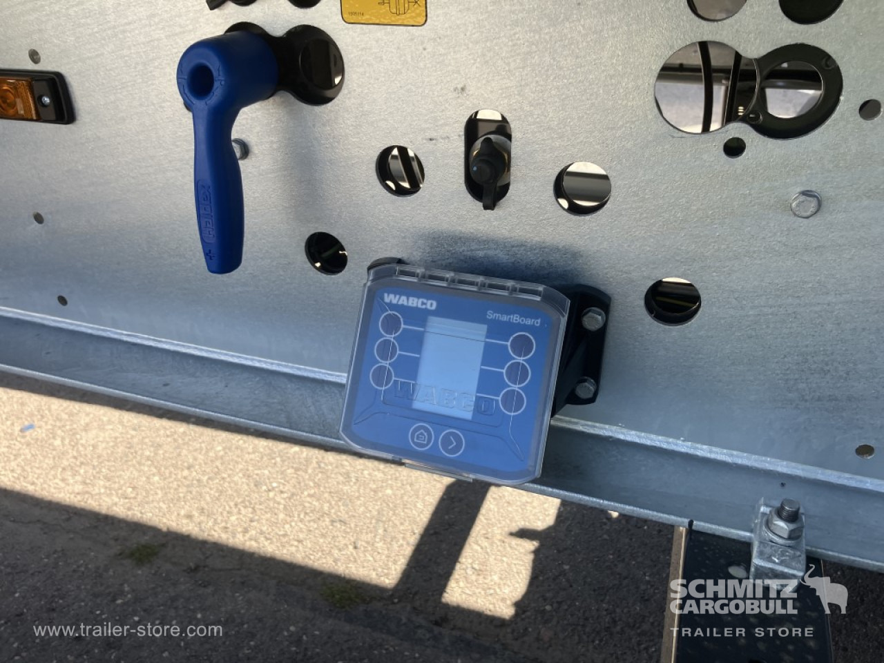 SCHMITZ Auflieger Kipper Alukastenmulde 52m³ - Semirremolque volquete: foto 4 SCHMITZ Auflieger Kipper Alukastenmulde 52m³ - Semirremolque volquete: foto 4