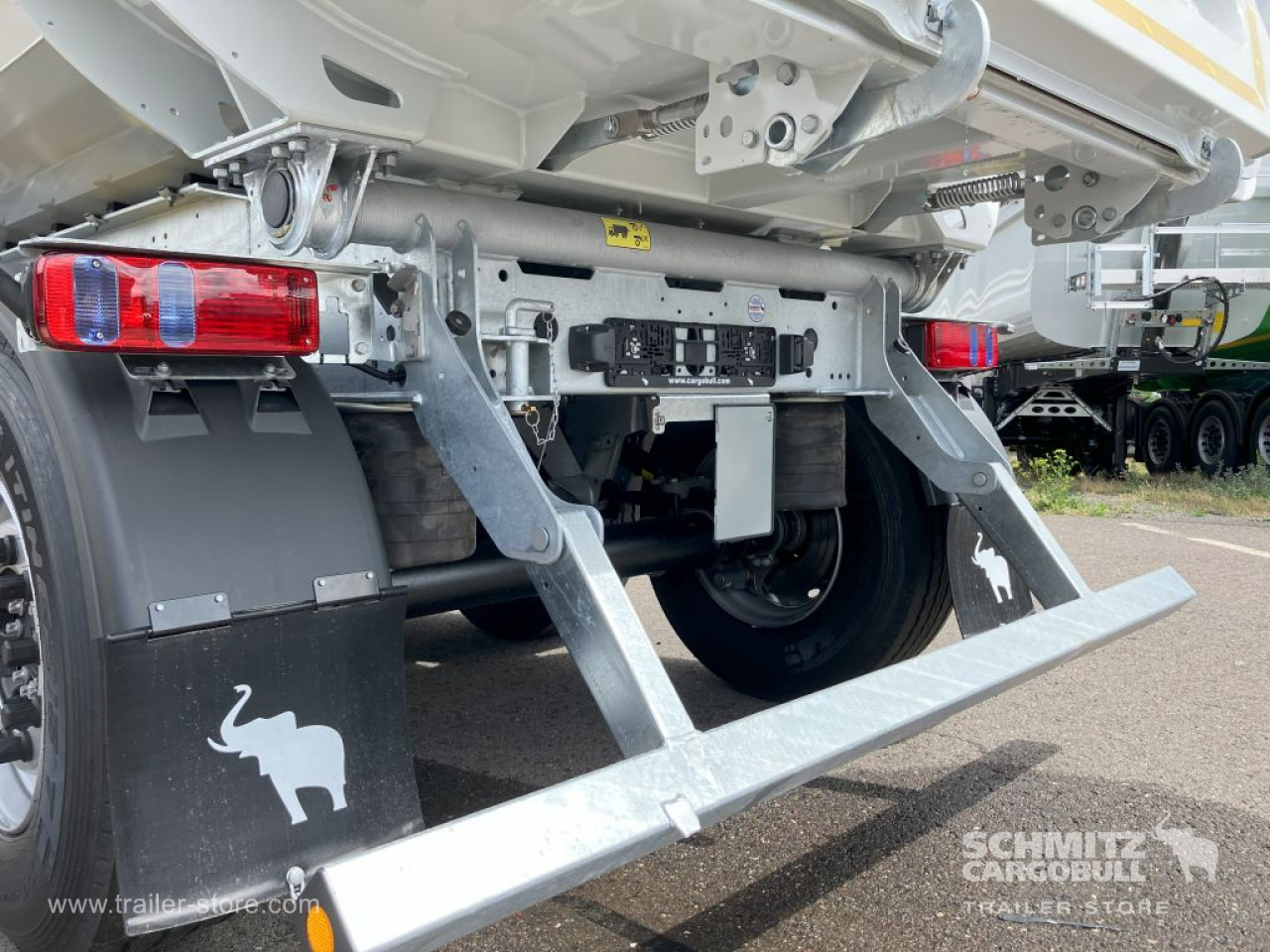 SCHMITZ Auflieger Kipper Stahlrundmulde 29m³ - Semirremolque volquete: foto 4 SCHMITZ Auflieger Kipper Stahlrundmulde 29m³ - Semirremolque volquete: foto 4