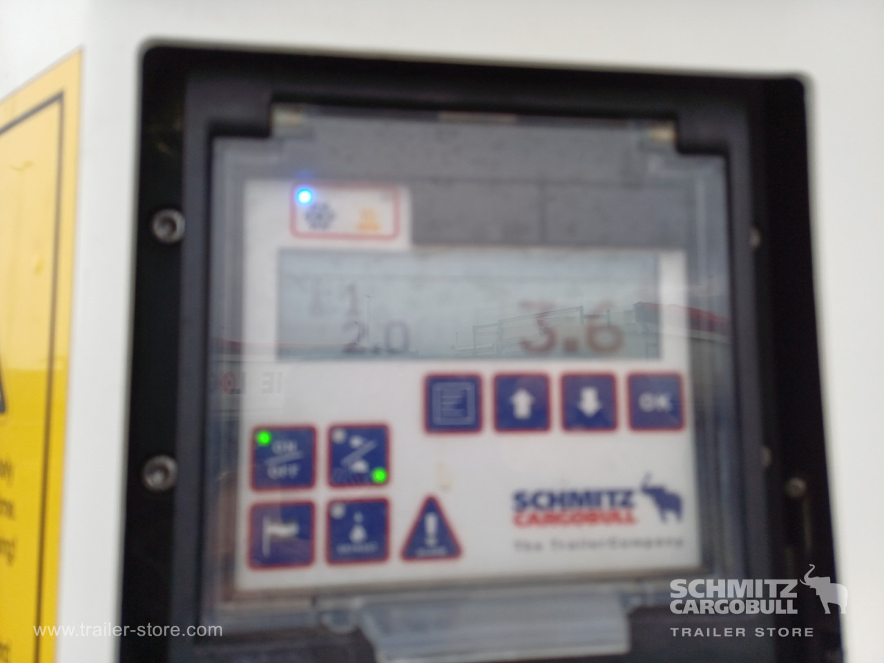SCHMITZ Auflieger Tiefkühler Fleischhang - Semirremolque isotérmico: foto 3 SCHMITZ Auflieger Tiefkühler Fleischhang - Semirremolque isotérmico: foto 3