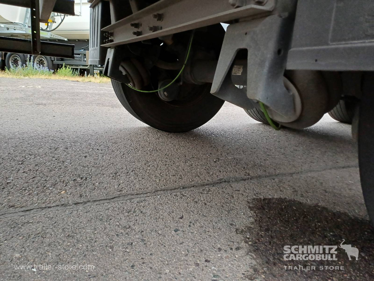 SCHMITZ Auflieger Trockenfrachtkoffer Standard - Semirremolque caja cerrada: foto 3 SCHMITZ Auflieger Trockenfrachtkoffer Standard - Semirremolque caja cerrada: foto 3