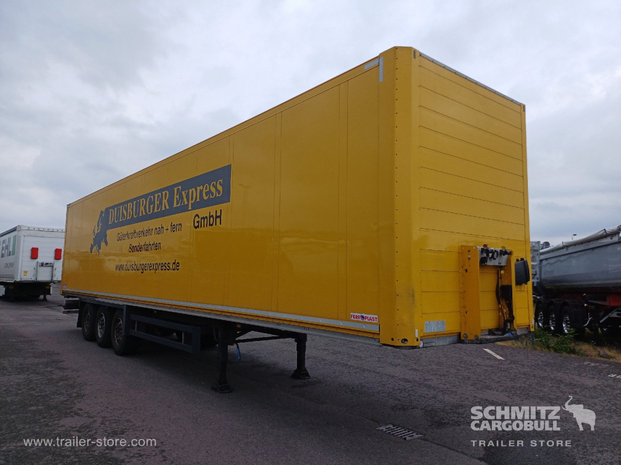 SCHMITZ Auflieger Trockenfrachtkoffer Standard - Semirremolque caja cerrada: foto 1 SCHMITZ Auflieger Trockenfrachtkoffer Standard - Semirremolque caja cerrada: foto 1
