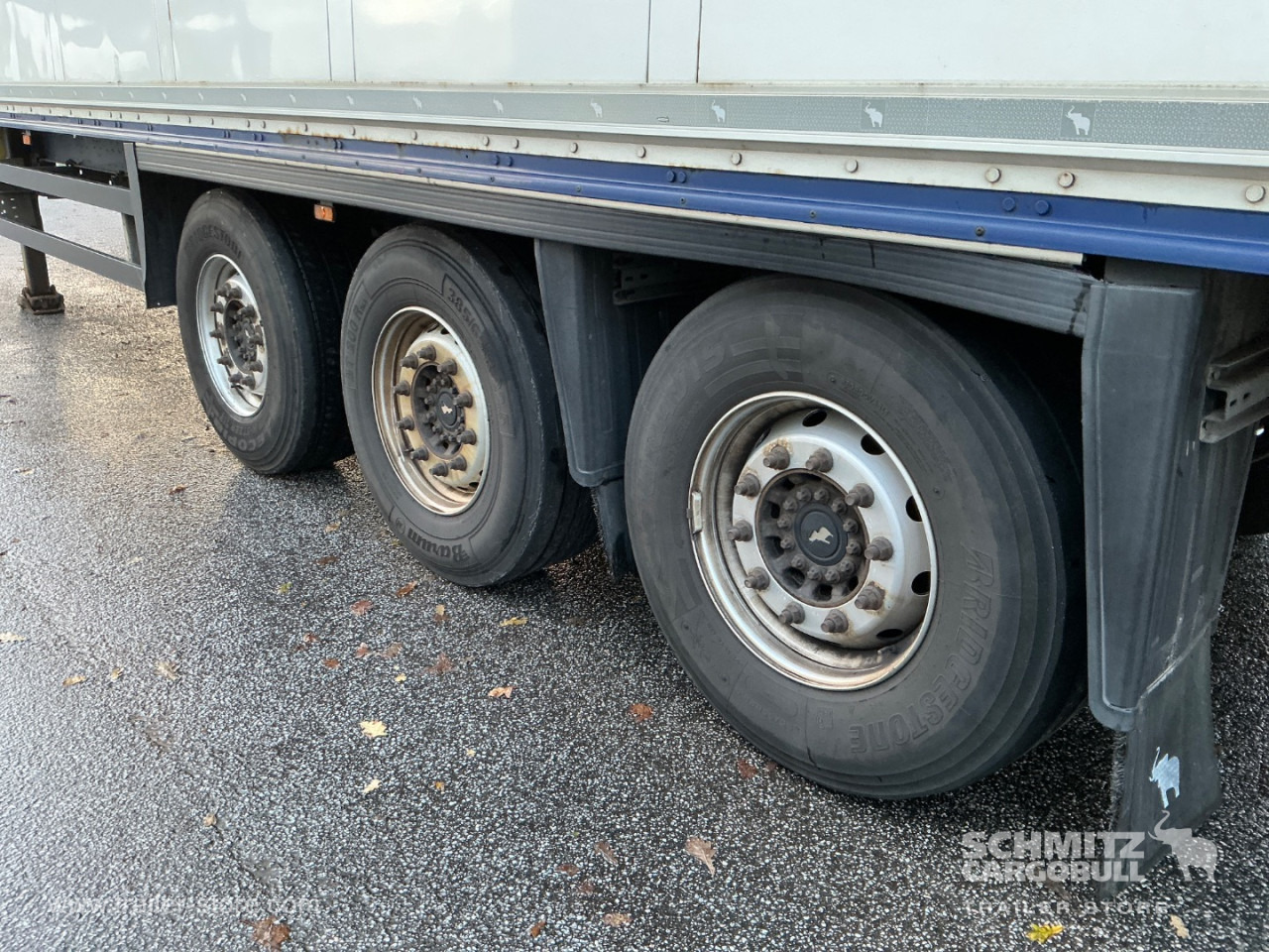 SCHMITZ Dryfreight Standard Taillift - Semirremolque caja cerrada: foto 2 SCHMITZ Dryfreight Standard Taillift - Semirremolque caja cerrada: foto 2