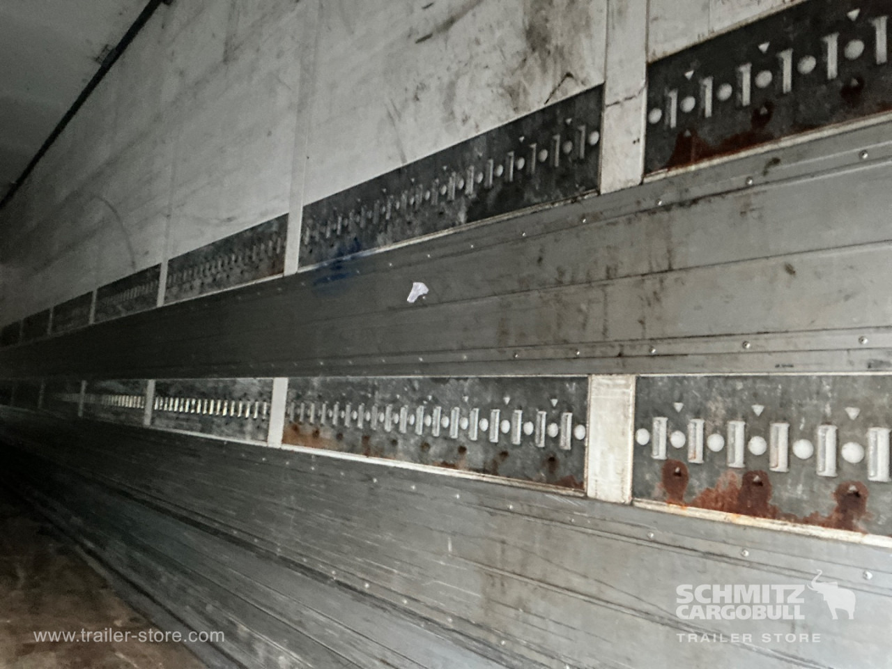 SCHMITZ Dryfreight Standard Taillift - Semirremolque caja cerrada: foto 5 SCHMITZ Dryfreight Standard Taillift - Semirremolque caja cerrada: foto 5