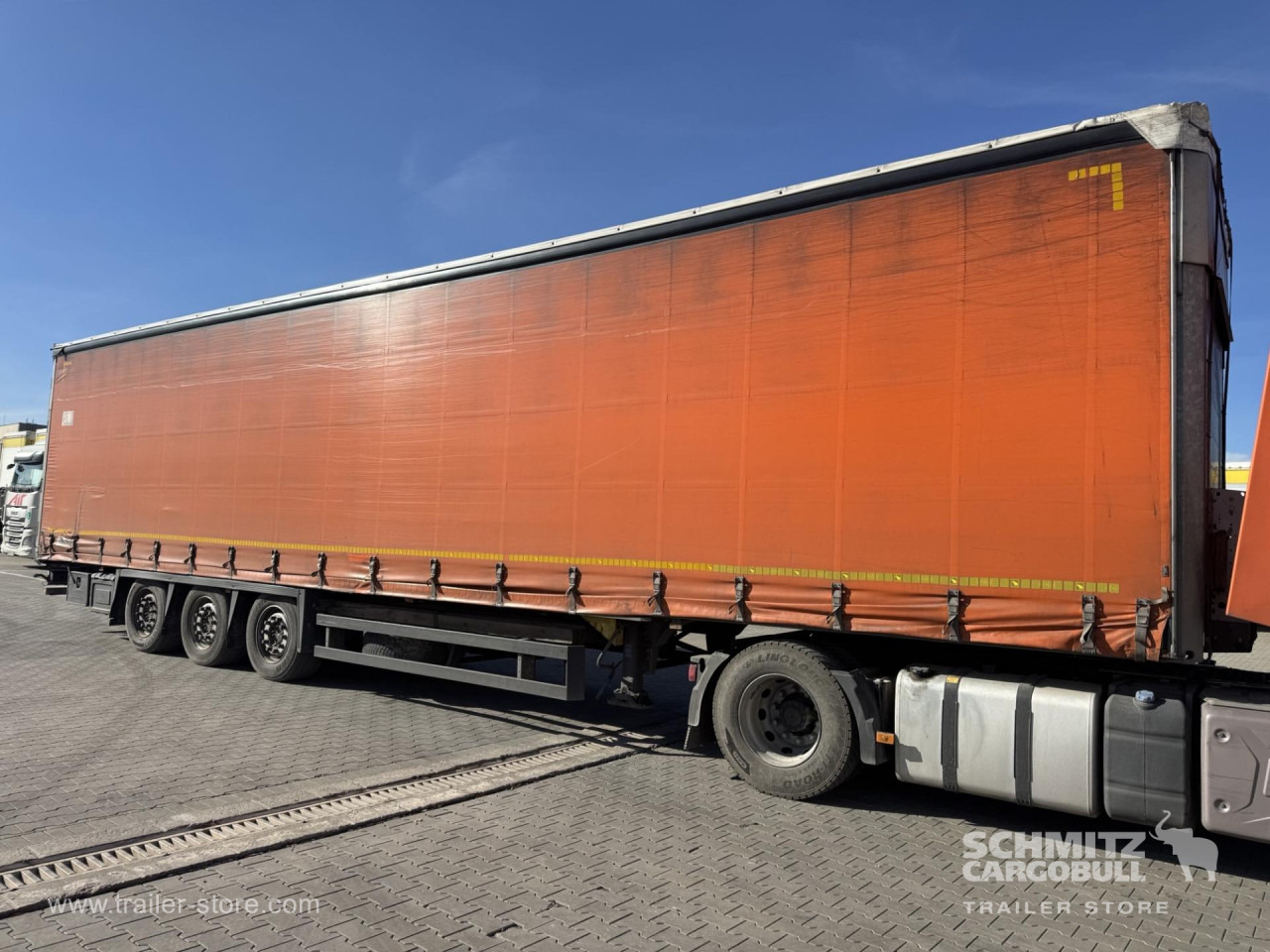 SCHMITZ Curtainsider Mega - Semirremolque lona: foto 1 SCHMITZ Curtainsider Mega - Semirremolque lona: foto 1