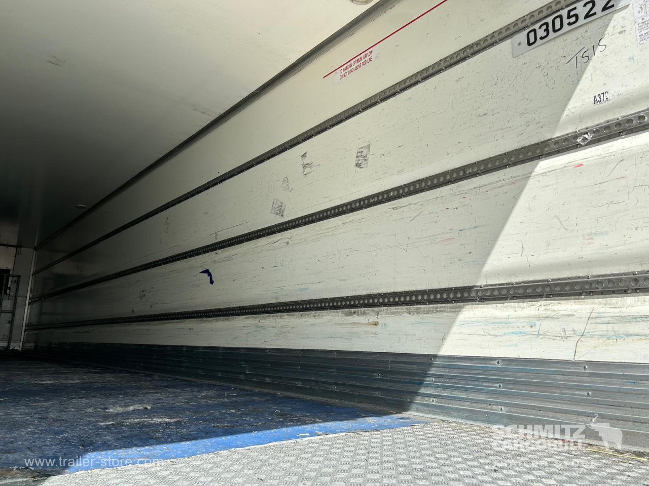 GRAY & ADAMS Dryfreight Standard - Semirremolque isotérmico: foto 3 GRAY & ADAMS Dryfreight Standard - Semirremolque isotérmico: foto 3