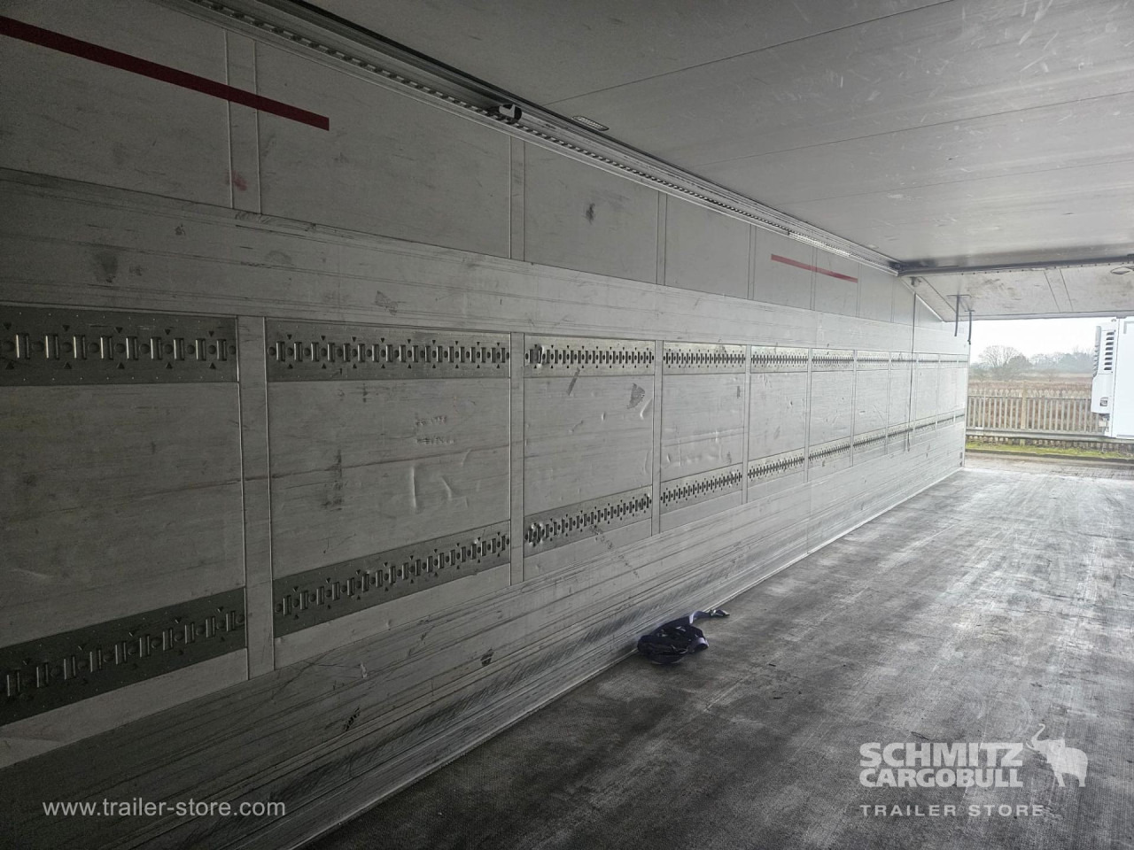 SCHMITZ Reefer Multitemp - Semirremolque isotérmico: foto 4 SCHMITZ Reefer Multitemp - Semirremolque isotérmico: foto 4