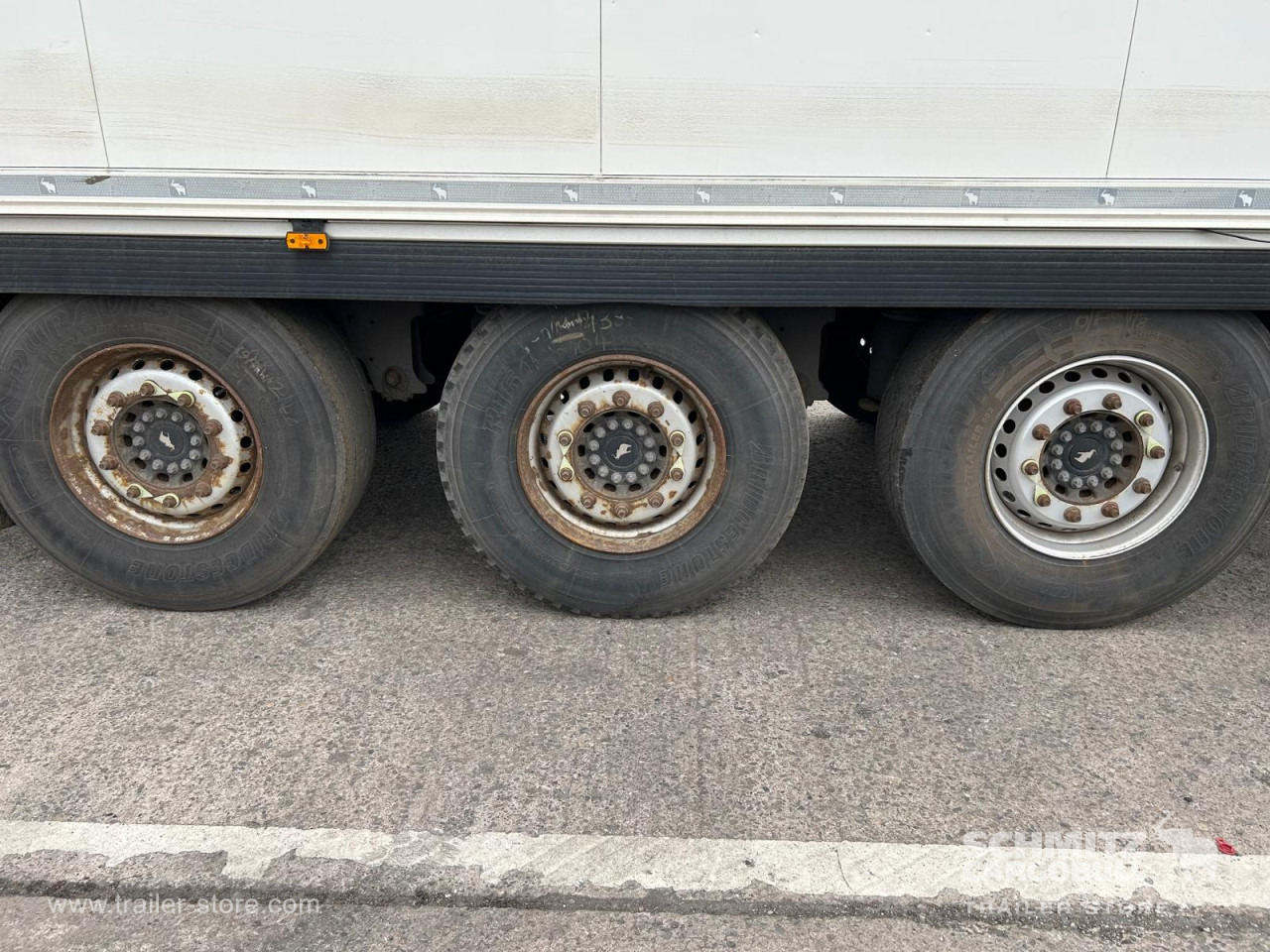 SCHMITZ Reefer Standard - Semirremolque isotérmico: foto 2 SCHMITZ Reefer Standard - Semirremolque isotérmico: foto 2