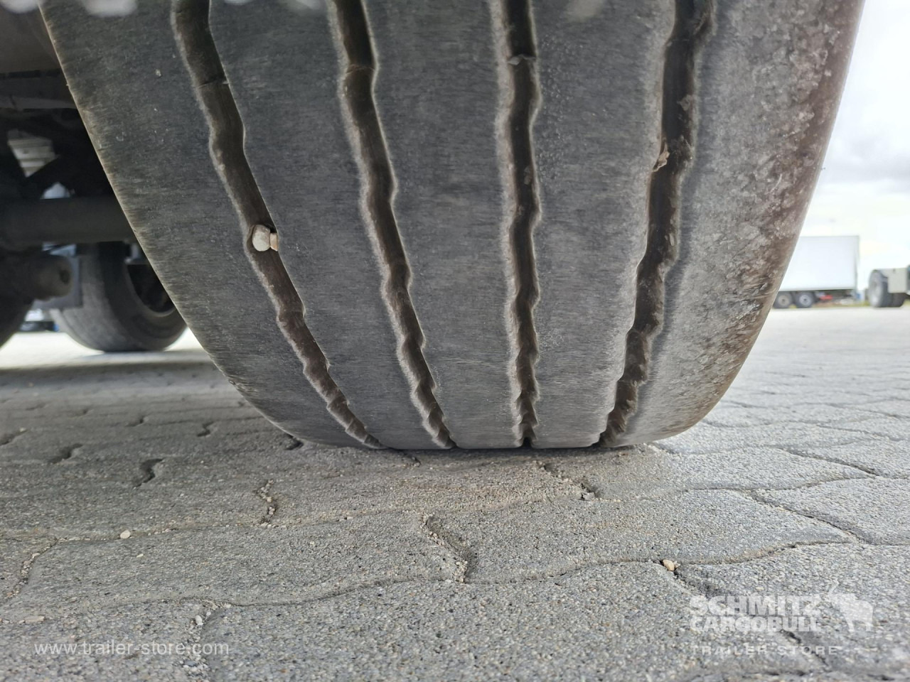 SCHMITZ Reefer Standard - Semirremolque isotérmico: foto 3 SCHMITZ Reefer Standard - Semirremolque isotérmico: foto 3