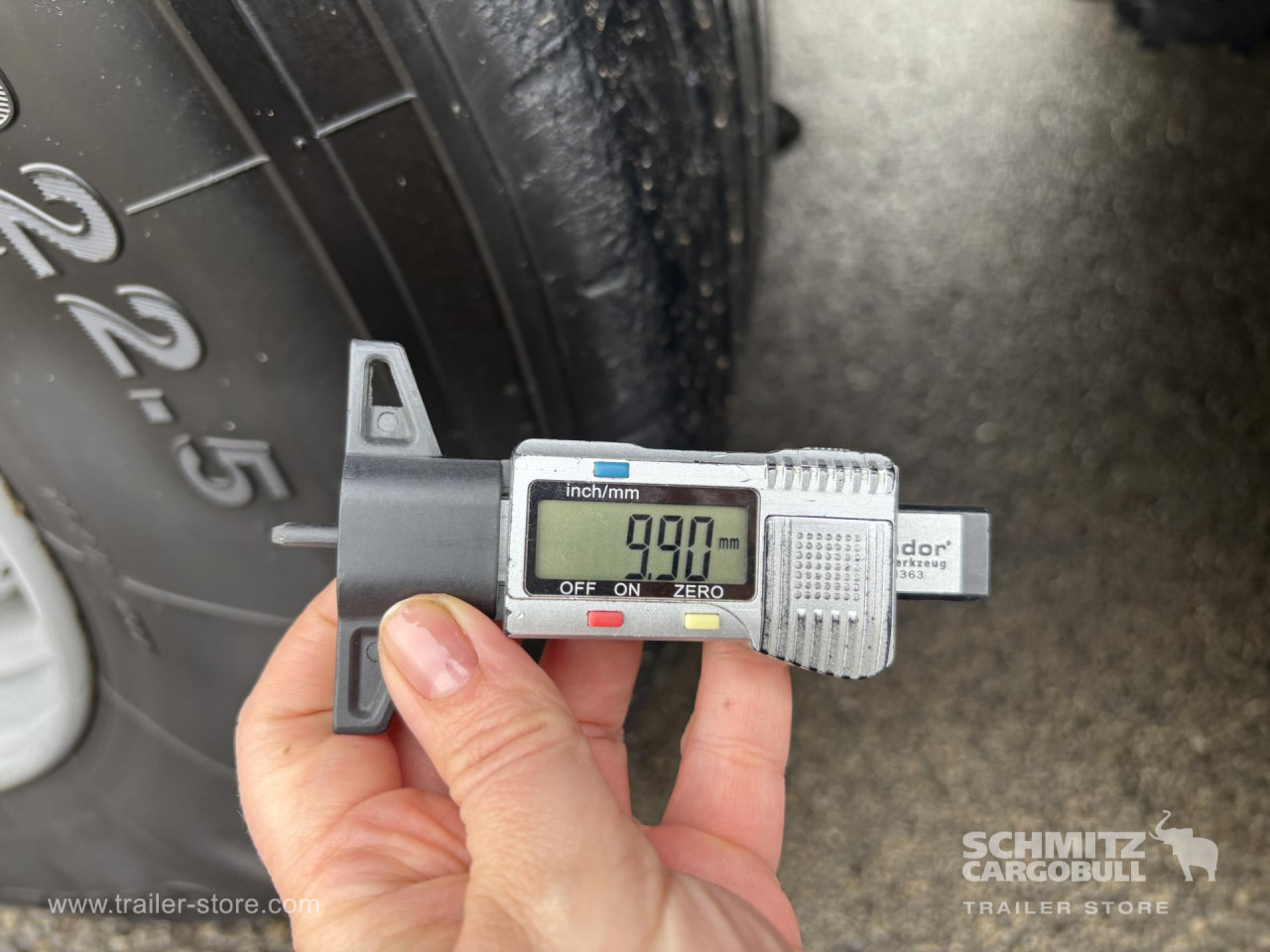 SCHMITZ Curtainsider Standard - Semirremolque lona: foto 2 SCHMITZ Curtainsider Standard - Semirremolque lona: foto 2