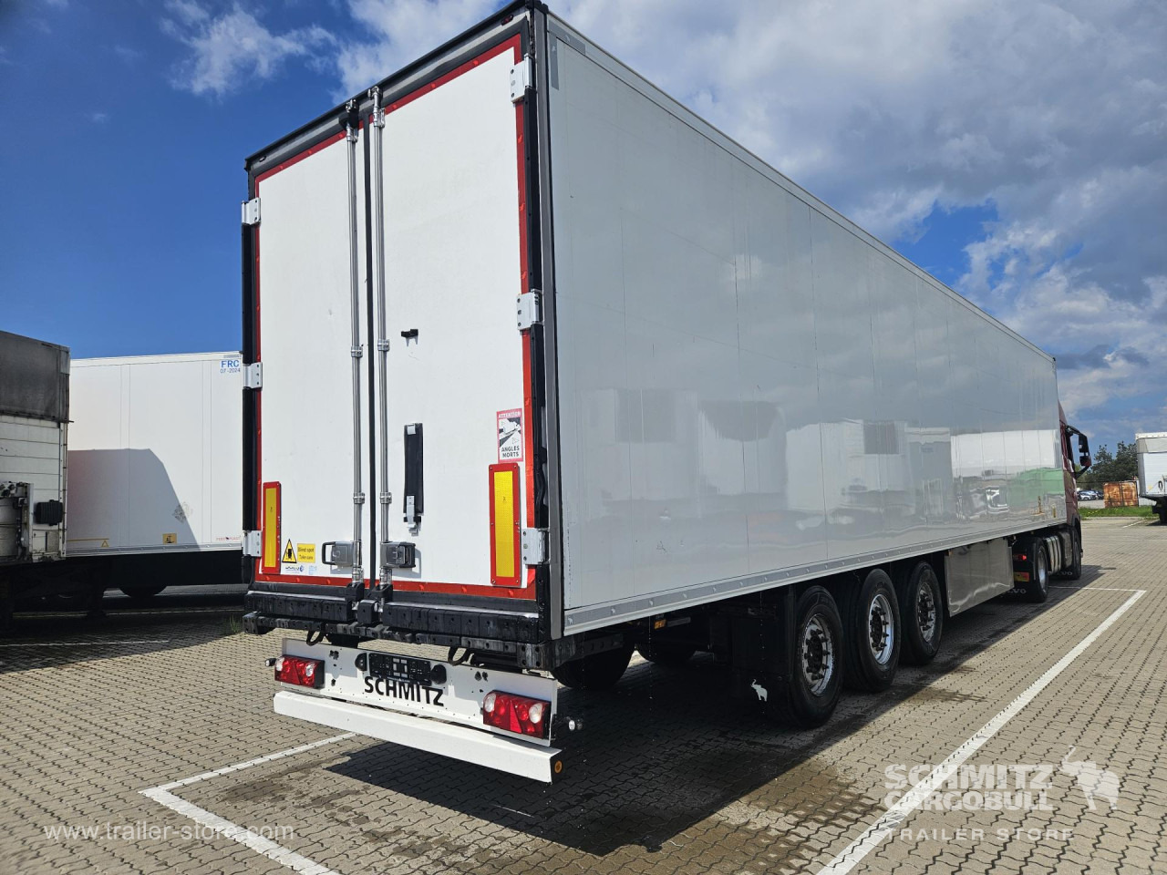 SCHMITZ Reefer multitemp - Semirremolque isotérmico: foto 1 SCHMITZ Reefer multitemp - Semirremolque isotérmico: foto 1