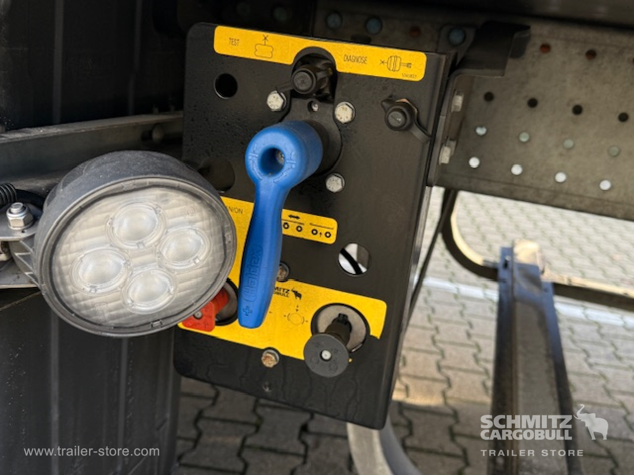 SCHMITZ Oplegger Vries Multitemp - Semirremolque isotérmico: foto 4 SCHMITZ Oplegger Vries Multitemp - Semirremolque isotérmico: foto 4