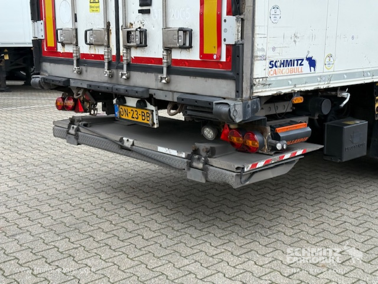 SCHMITZ Oplegger Vries Multitemp - Semirremolque isotérmico: foto 4 SCHMITZ Oplegger Vries Multitemp - Semirremolque isotérmico: foto 4