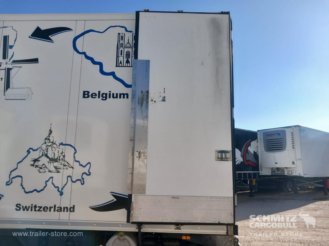 SCHMITZ Reefer Standard Taillift - Semirremolque isotérmico: foto 5 SCHMITZ Reefer Standard Taillift - Semirremolque isotérmico: foto 5