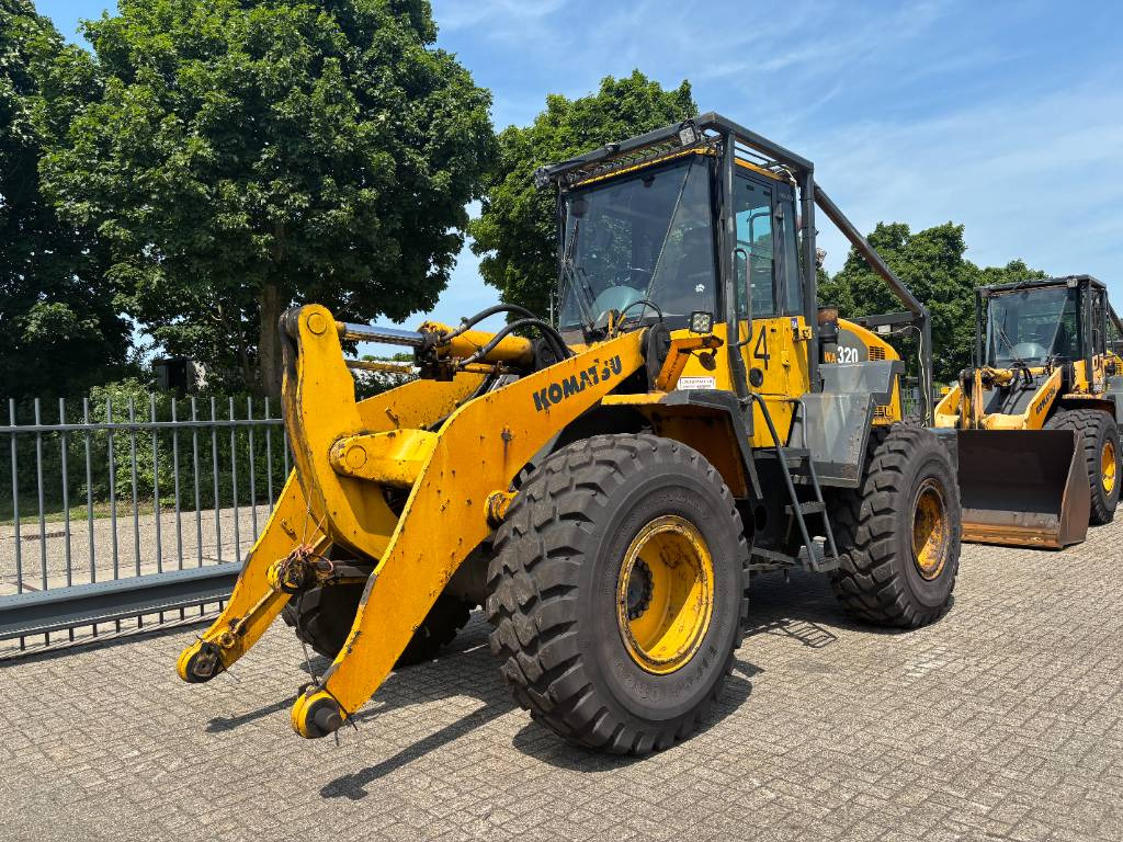 Komatsu WA 320-5 - Cargadora de ruedas: foto 2 Komatsu WA 320-5 - Cargadora de ruedas: foto 2