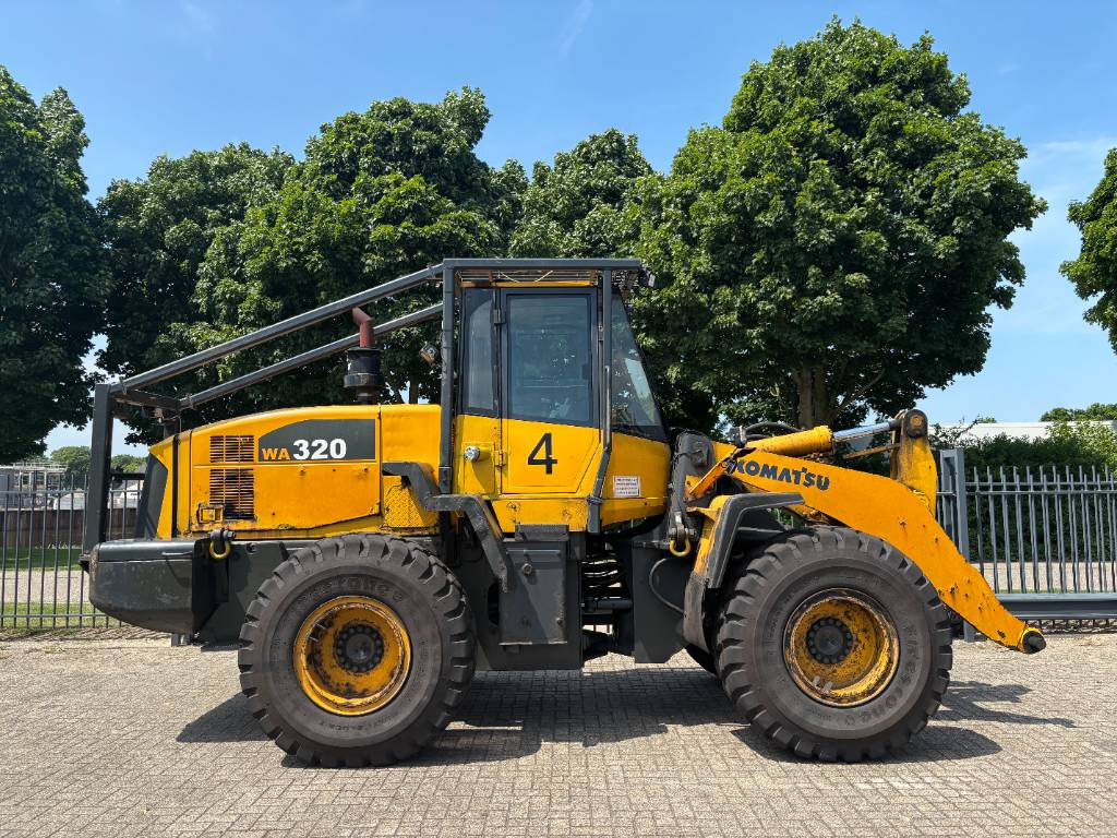 Komatsu WA 320-5 - Cargadora de ruedas: foto 4 Komatsu WA 320-5 - Cargadora de ruedas: foto 4
