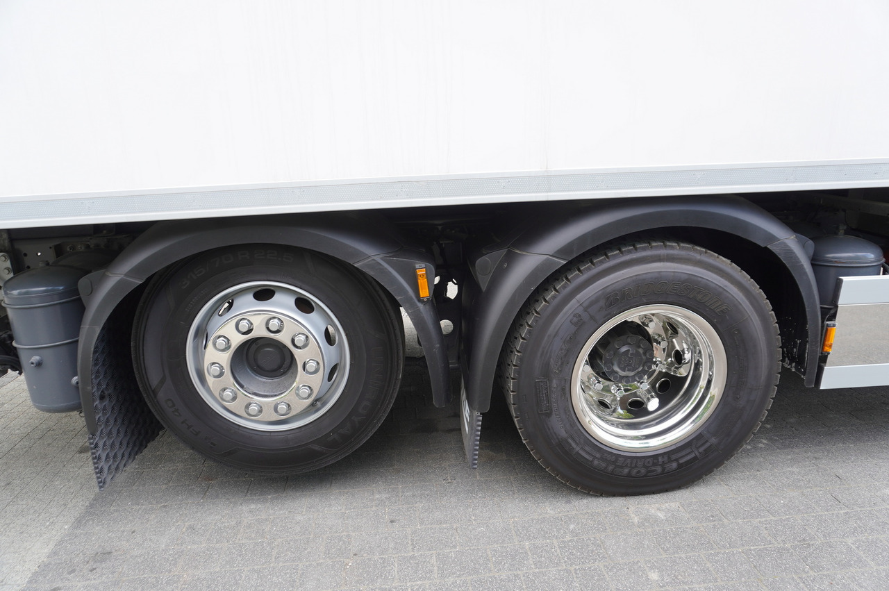 Camión isotérmico DAF XF 450 E6 / 2022 / Refrigerated Lamberet Carrier Supra 1150 / 450 HP: foto 12