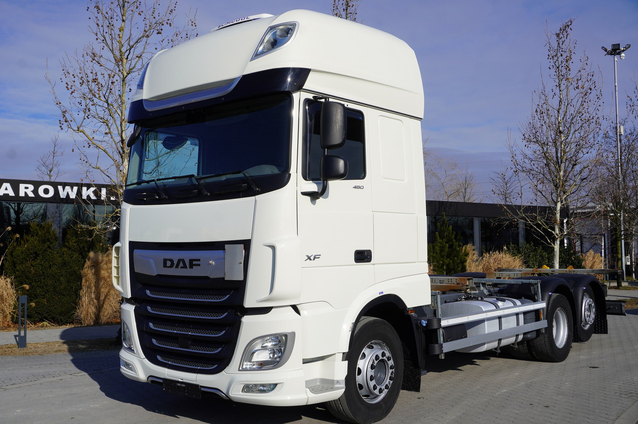 DAF XF 480 SSC / 6x2 / BDF / standard / 380 tho.km - Camión chasis: foto 1 DAF XF 480 SSC / 6x2 / BDF / standard / 380 tho.km - Camión chasis: foto 1