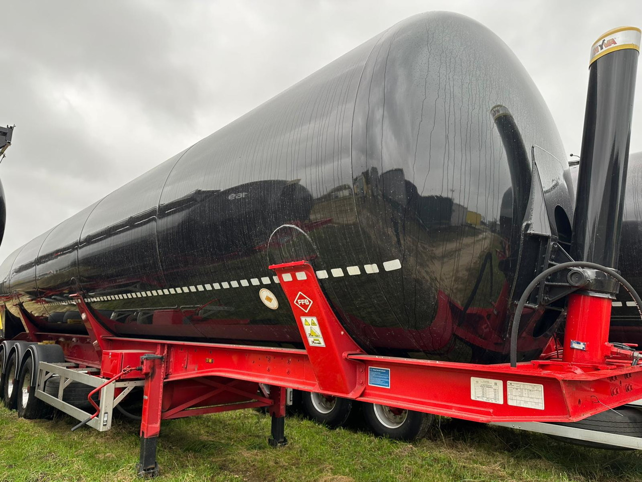 FELDBINDER KIP 66.3 Silo tank / 66 m3 / 2022 / 20 units - Semirremolque silo: foto 3 FELDBINDER KIP 66.3 Silo tank / 66 m3 / 2022 / 20 units - Semirremolque silo: foto 3