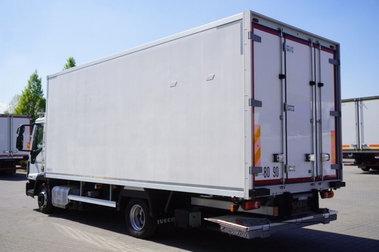 IVECO Eurocargo 100-190 4x2 E6 / Refrigerator / Dhollandia 1.5 T - Camión frigorífico: foto 3 IVECO Eurocargo 100-190 4x2 E6 / Refrigerator / Dhollandia 1.5 T - Camión frigorífico: foto 3
