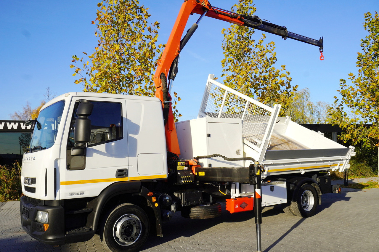 IVECO Eurocargo 120E18 Crane Palfinger / 3-way tipper / sleeper cab - Camión caja abierta, Camión grúa: foto 3 IVECO Eurocargo 120E18 Crane Palfinger / 3-way tipper / sleeper cab - Camión caja abierta, Camión grúa: foto 3