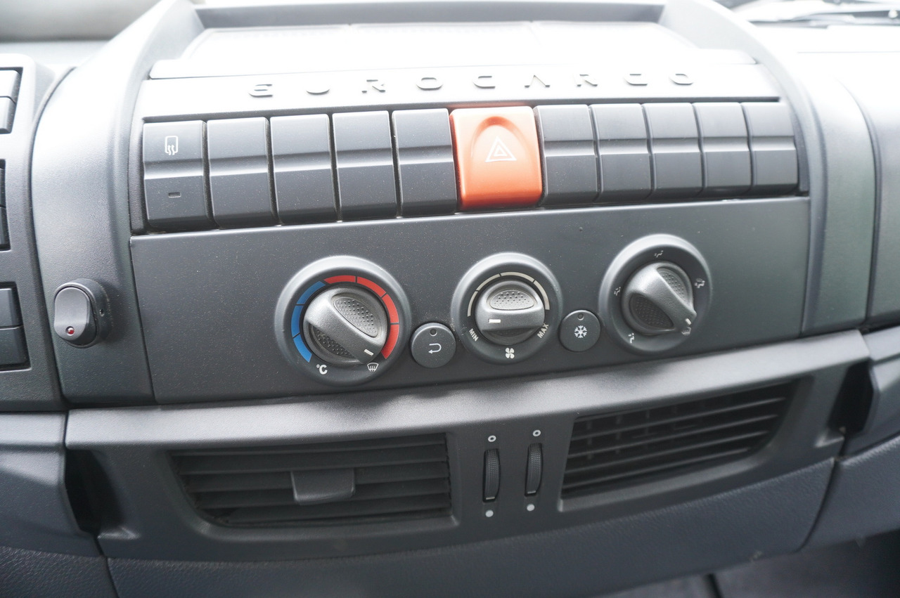 Grua de remolque autos IVECO Eurocargo 150 E25 / 90 tho. km !!! / Tow truck: foto 22