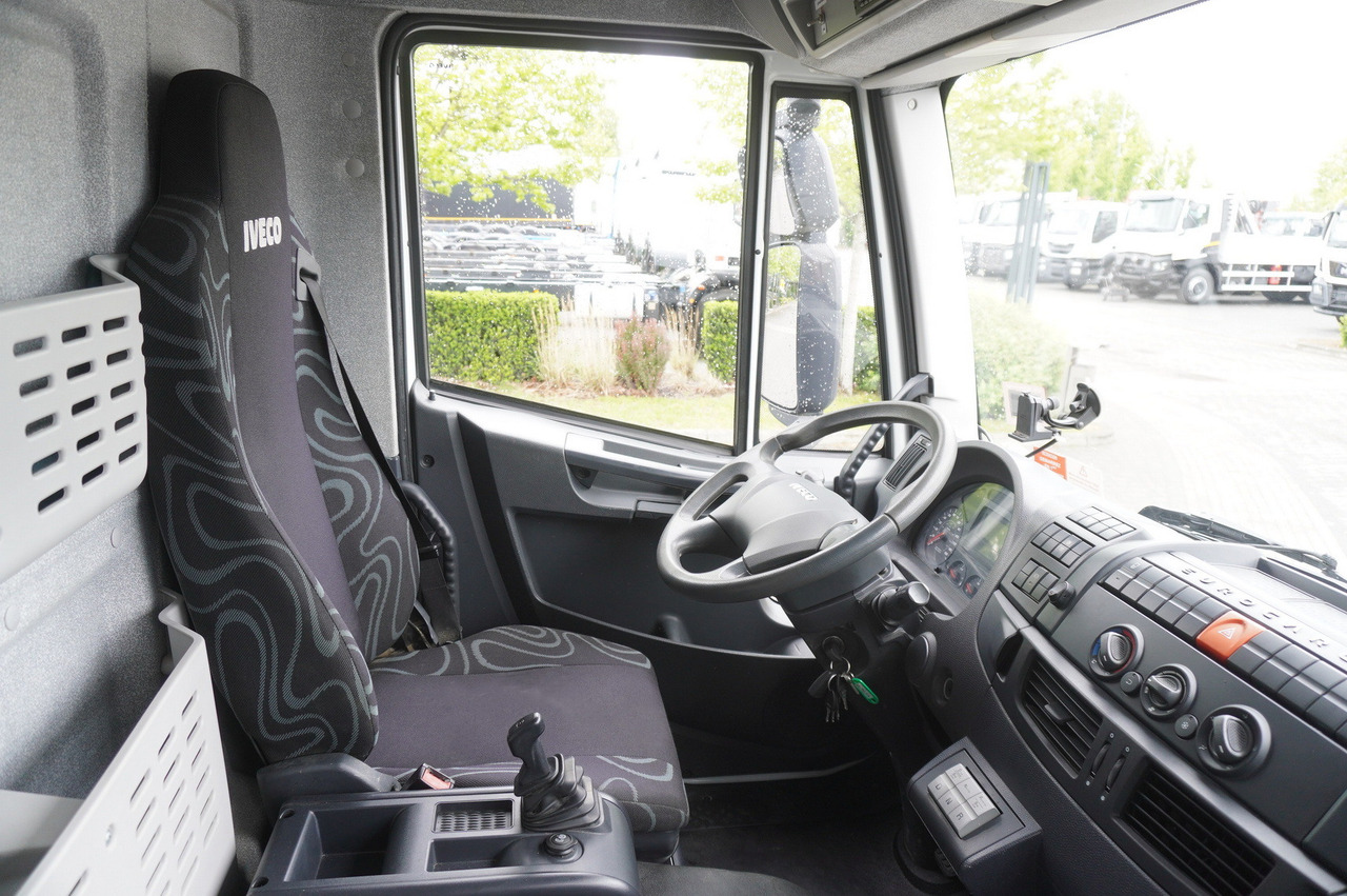 Grua de remolque autos IVECO Eurocargo 150 E25 / 90 tho. km !!! / Tow truck: foto 28