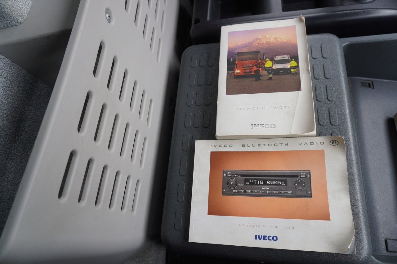 Grua de remolque autos IVECO Eurocargo 150 E25 / 90 tho. km !!! / Tow truck: foto 29