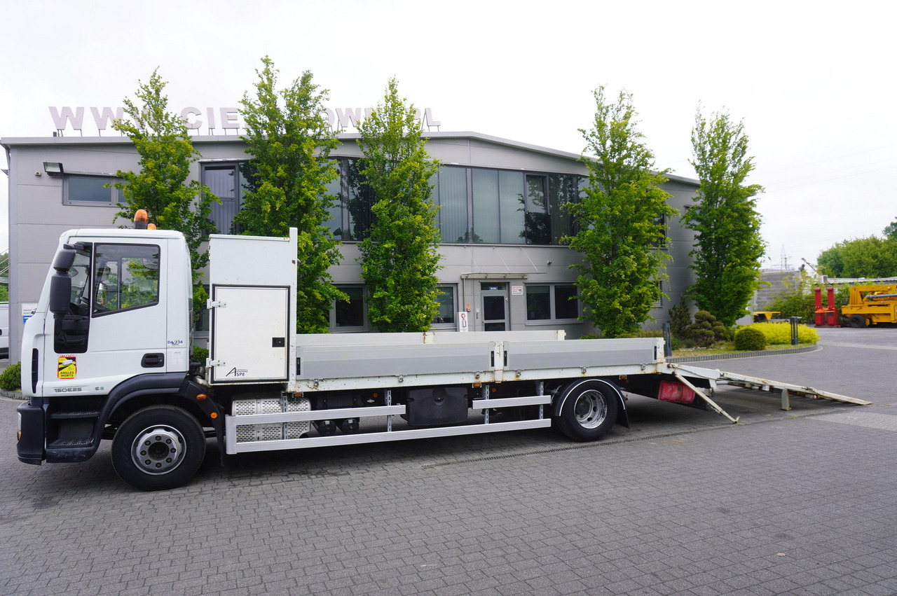 Grua de remolque autos IVECO Eurocargo 150 E25 / 90 tho. km !!! / Tow truck: foto 13